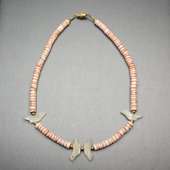 VTG Heishi Spiny Oyster MOP Fetish Bird Choker Necklace 12" - Picture 2 of 10